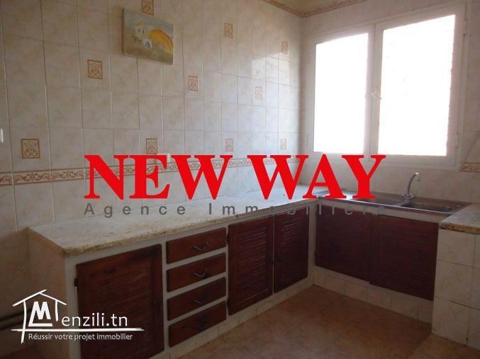 LOCATION: Etage de villa (s+2) à bouhsina prés de l'école française