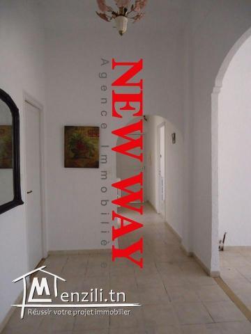 LOCATION: Etage de villa (s+2) à bouhsina prés de l'école française