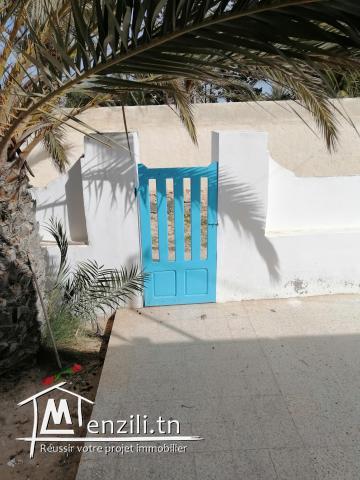 Maison au bord de la mer