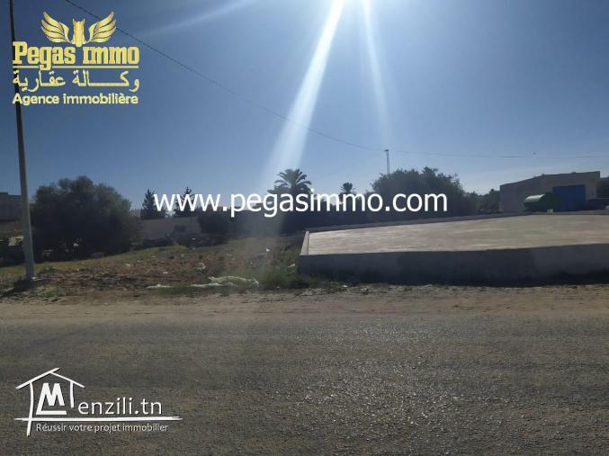 A vendre un terrain d’une superficie de 1480 m²