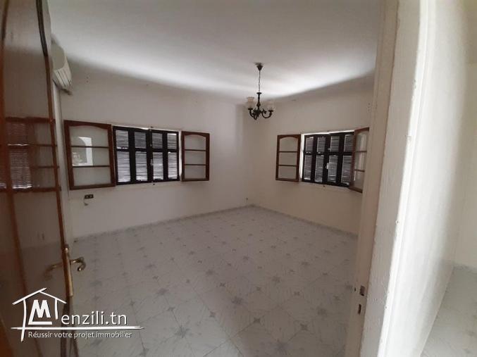  Vaste villa S+3, corniche , Bizerte