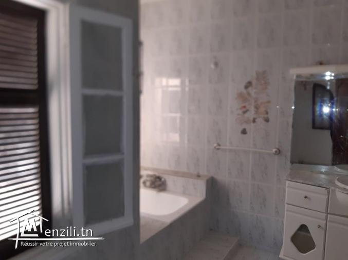  Vaste villa S+3, corniche , Bizerte