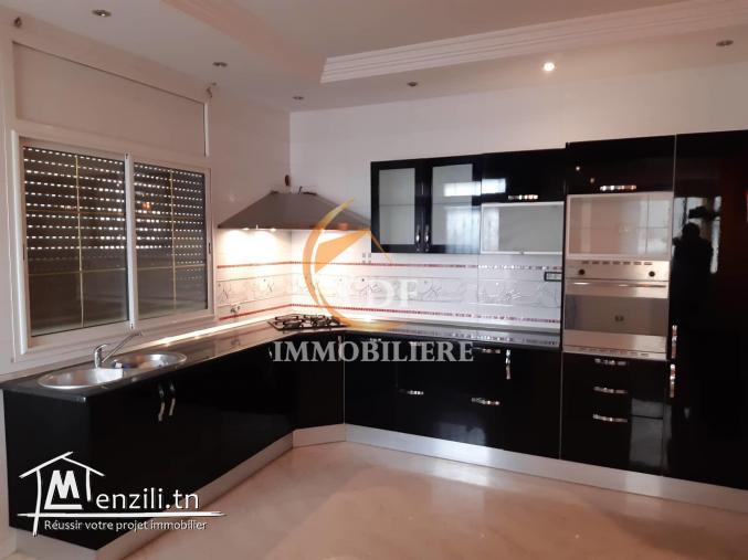 Réf 1427: Vaste villa S+3, cité sanawber, Bizerte