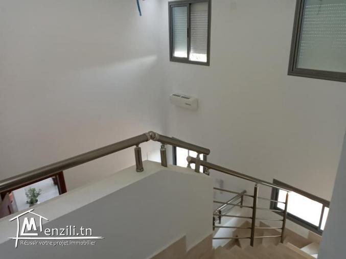 Duplex neuf à quelques mètres de la plage