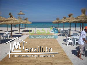 résidence pied dans l'eau à plage hammame ghzeze