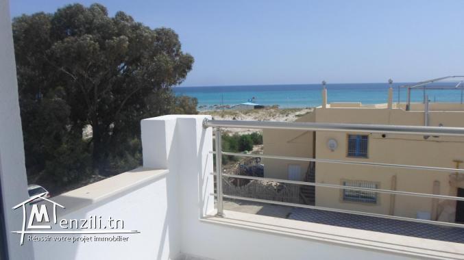 résidence pied dans l'eau à plage hammame ghzeze