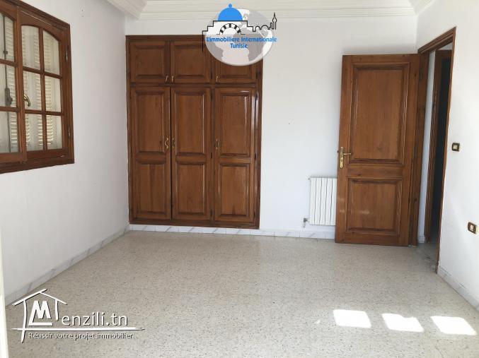 un appartement S2 à trik chott