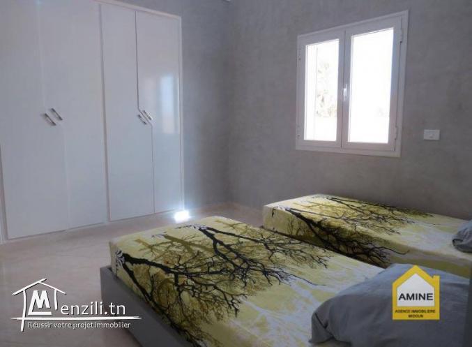 Très belle villa de Haut standing à Djerba Midoun à coté de la mer Tezdaine