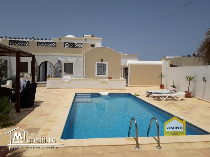 Une Splendide villa_Houch avec piscine + studio à Djerba Midoun à coté de la mer