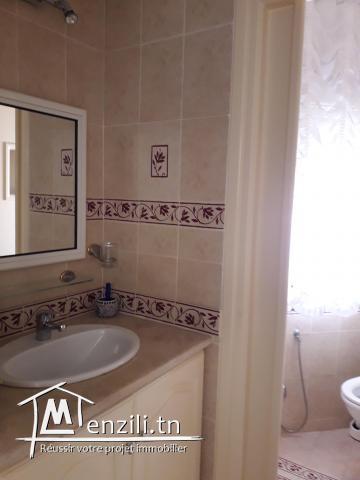 À vendre une Merveilleuse villa avec piscine à la zone touristique Djerba