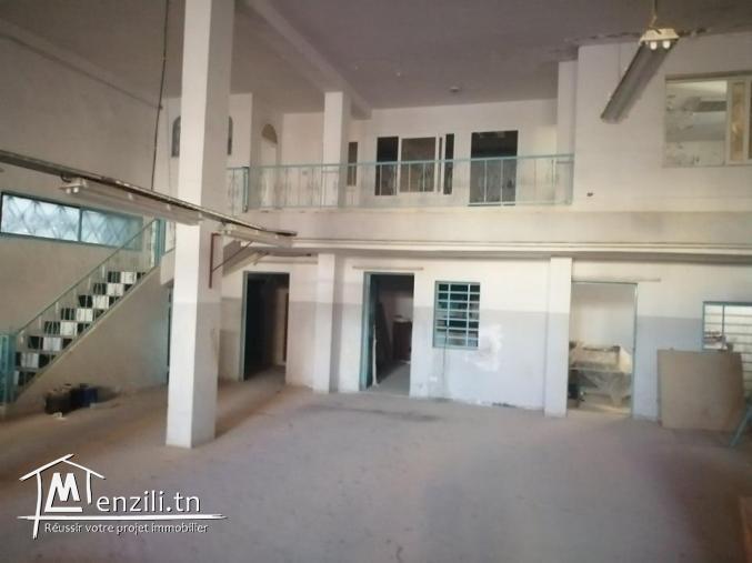 Réf 7053 :VASTE Local tout usage , 14 janvier Bizerte