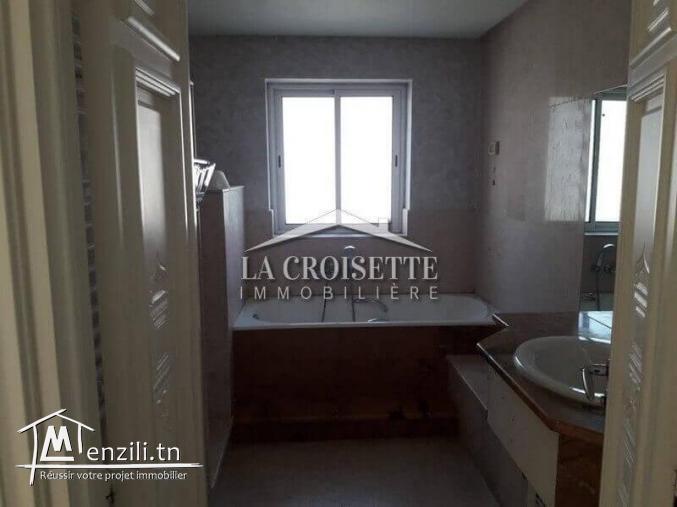 une villa s+4 à Carthage