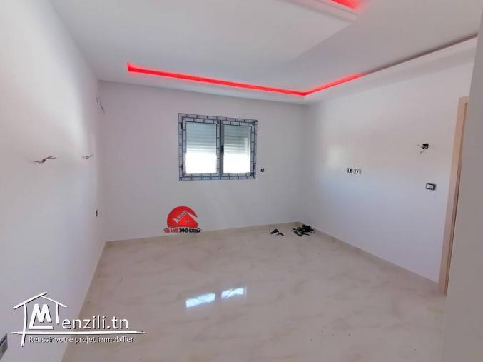 VENTE VILLA NEUVE AVEC PISCINE A ARKOU DJERBA