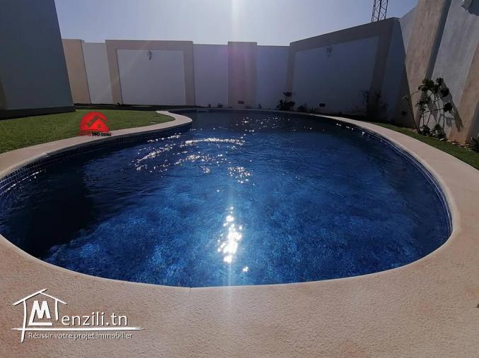 VENTE VILLA AVEC PISCINE A HOUMT SOUK DJERBA
