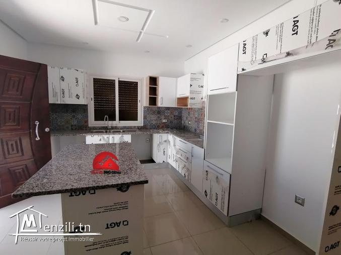 VENTE VILLA AVEC PISCINE A HOUMT SOUK DJERBA