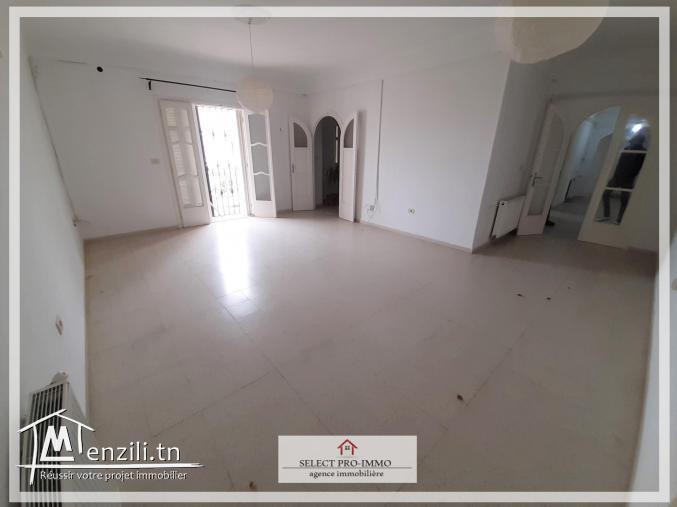 A louer étage de villa S+4 à Néapolis Nabeul - KK161