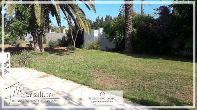 A louer villa S+4 à Sidi Mahrsi Nabeul - AA149