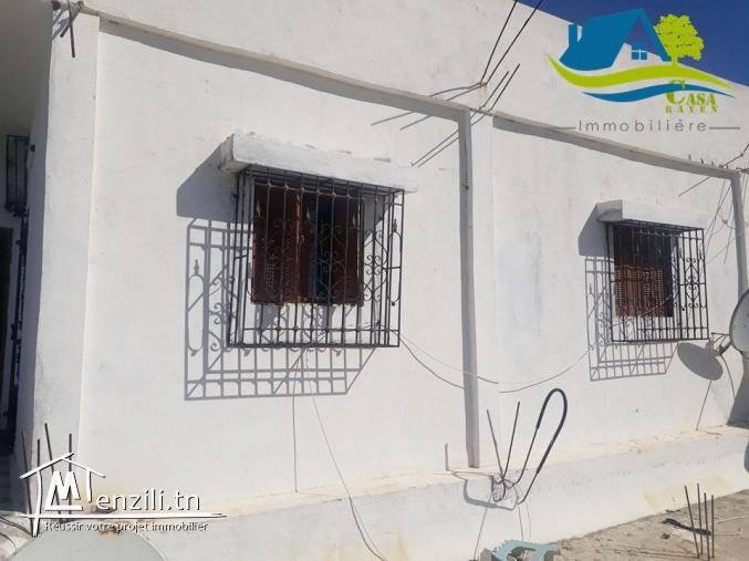 للبيع ثلاث منازل في أحواز قليبية