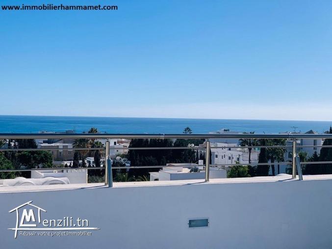 Un étage de villa et un garage à Hammamet