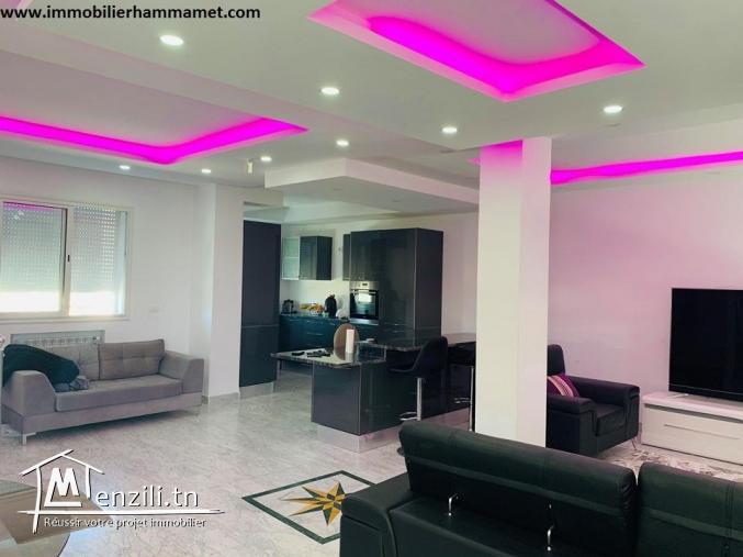 Un étage de villa et un garage à Hammamet