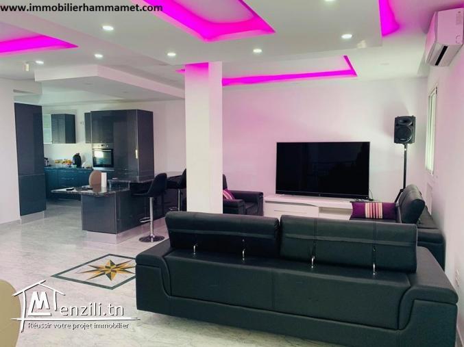 Un étage de villa et un garage à Hammamet