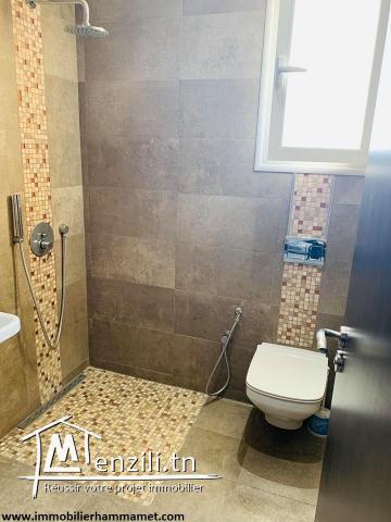 Un étage de villa et un garage à Hammamet