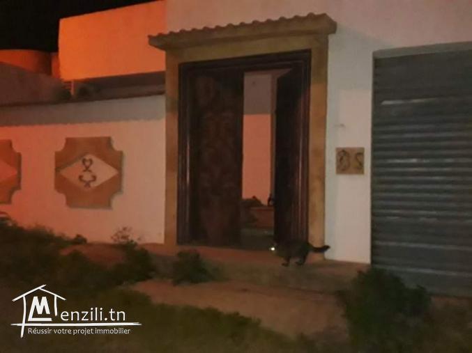 Maison à vendre prix 175 mille dinars 