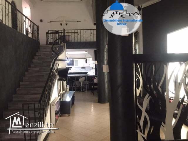 un immeuble à vendre khezama EST