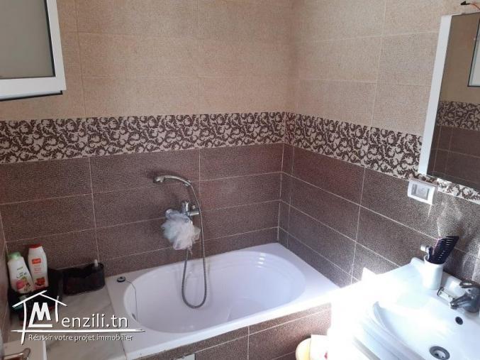 Réf 2169: belle maison de 3 niveau à zarzouna