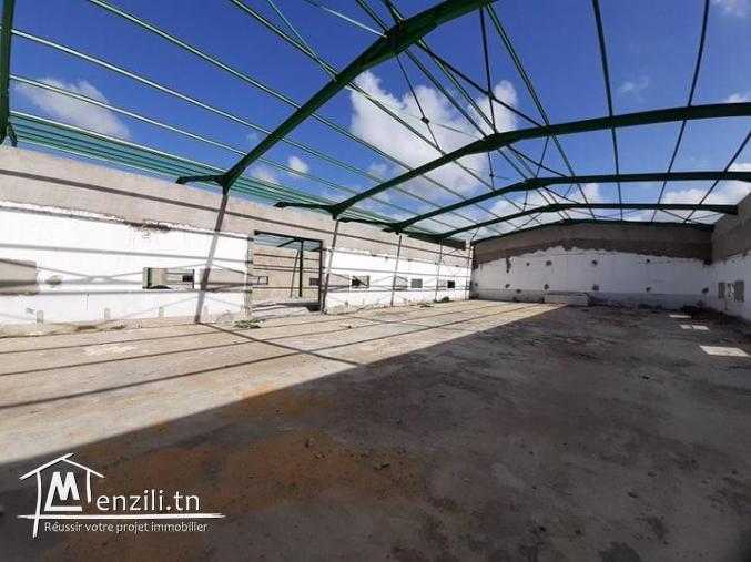 A LOUER LOCAL INDUSTRIEL A GROMBALIA