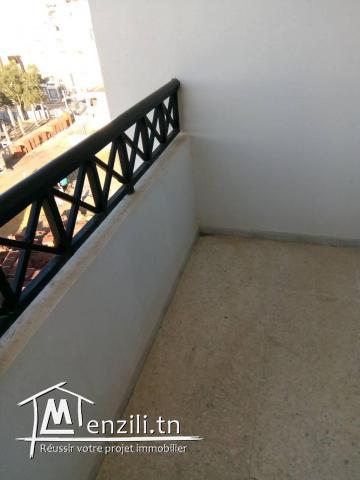 Apparemment Ain Zaghouane Résidence les pyramides