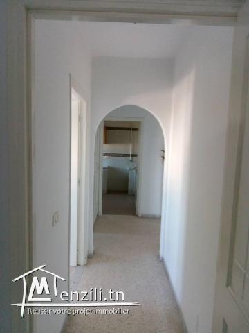 Apparemment Ain Zaghouane Résidence les pyramides