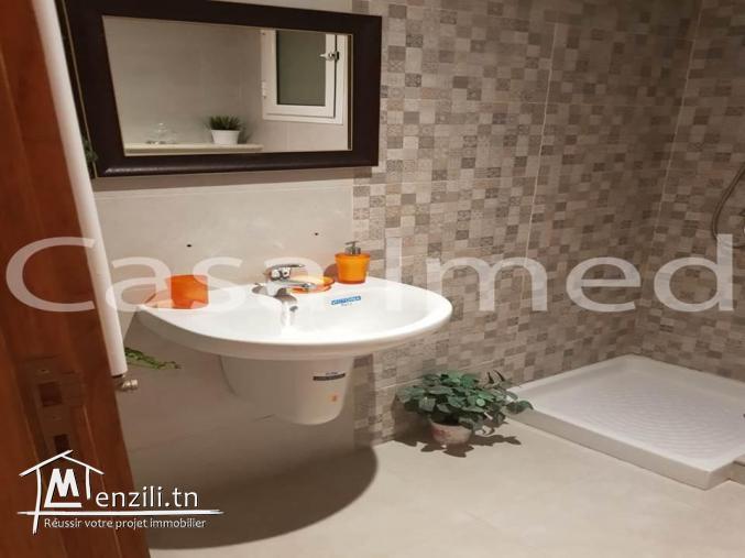 bel appartement à l'aouina