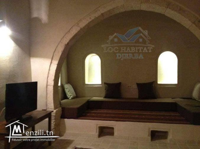 V28 : A VENDRE HOUCH TYPIQUE S+2 AVEC PISCINE EN Z.URBAINE A MIDOUN DJERBA