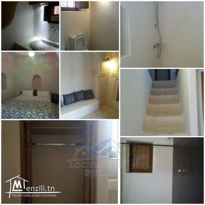 V28 : A VENDRE HOUCH TYPIQUE S+2 AVEC PISCINE EN Z.URBAINE A MIDOUN DJERBA
