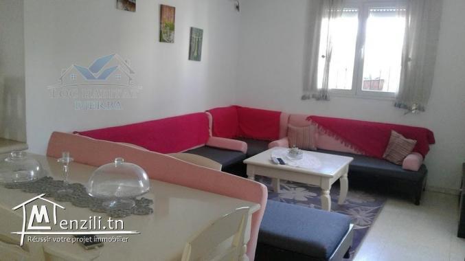 V27 : A VENDRE UNE SPACIEUSE VILLA S+4 EN ZONE URBAINE A HOUMET SOUK DJERBA