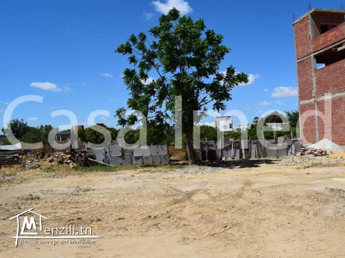 duplex inachevé à la rue de parc la soukra