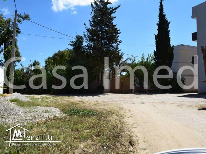 duplex inachevé à la rue de parc la soukra