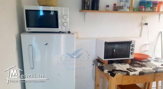 L82 : LOCATION ANNUELLE D’UNE MAISON S+2 A MIDOUN DJERBA