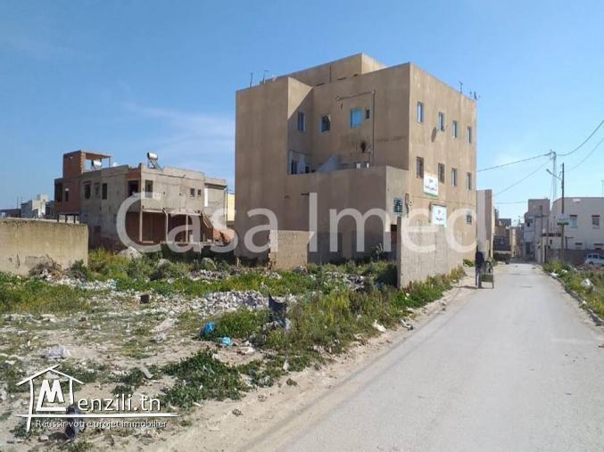 magnifique terrain qui fait l'angle à borj louzir