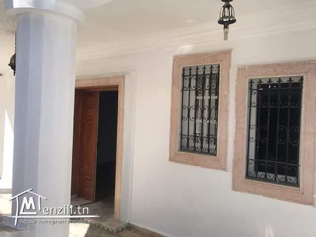 Coquet étage de villa S +4