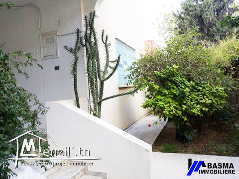 Propriété bâtie sur un terrain de 1050 M2 à Akouda