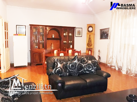 Propriété bâtie sur un terrain de 1050 M2 à Akouda