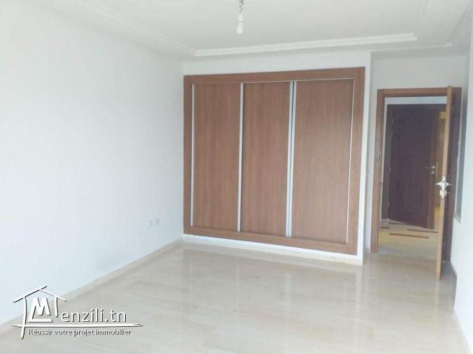 Très haut standing s1 sans meuble avec place parking