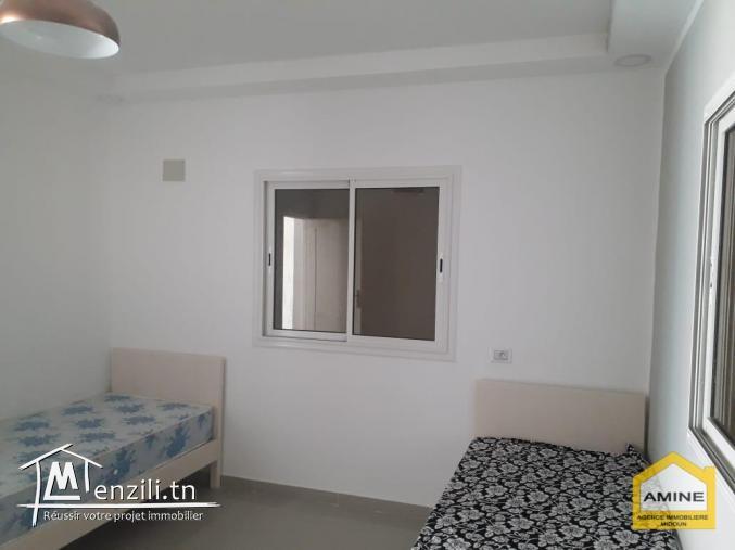 A vendre une grande belle villa avec piscine à Djerba Midoun proche de la mer