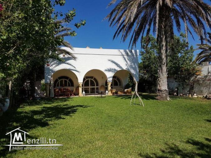 VILLA LA COMPTESSE L1625 MME SERINE