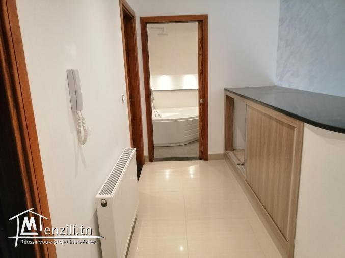 A louer à l'année vide à Mrezga KK233