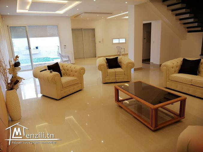 A louer à l'année vide à Mrezga KK233