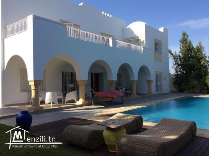 VILLA PINACOLDA V869 MME SERINE