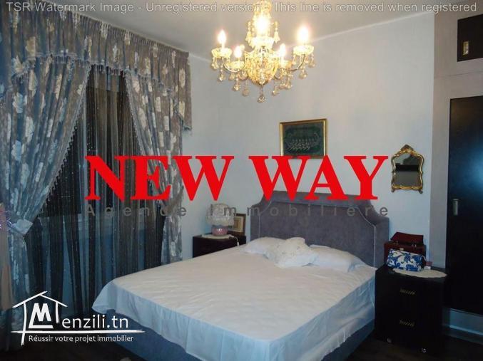 villa de superficie 360 m² bâtie sur un terrain de superficie 800 m²